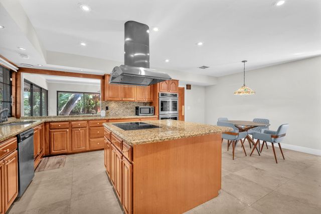 5820 SW 37th Terrace, Fort Lauderdale, FL 33312