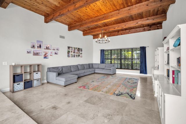 5820 SW 37th Terrace, Fort Lauderdale, FL 33312