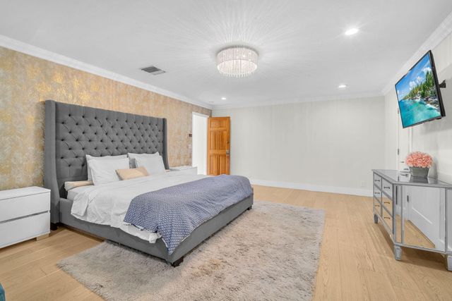 5820 SW 37th Terrace, Fort Lauderdale, FL 33312