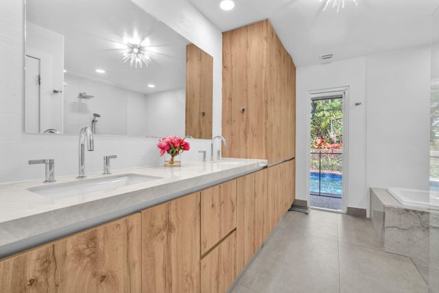 5820 SW 37th Terrace, Fort Lauderdale, FL 33312