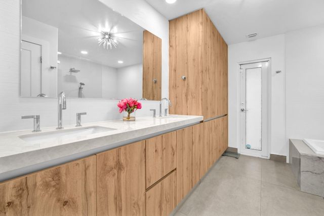 5820 SW 37th Terrace, Fort Lauderdale, FL 33312