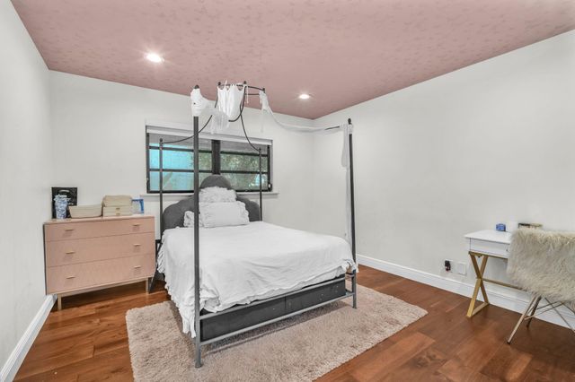 5820 SW 37th Terrace, Fort Lauderdale, FL 33312