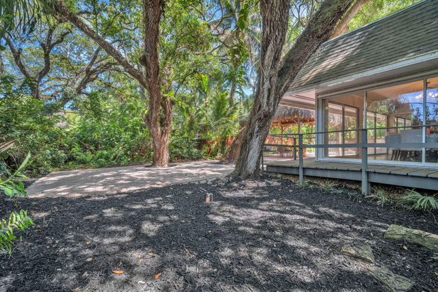 5820 SW 37th Terrace, Fort Lauderdale, FL 33312