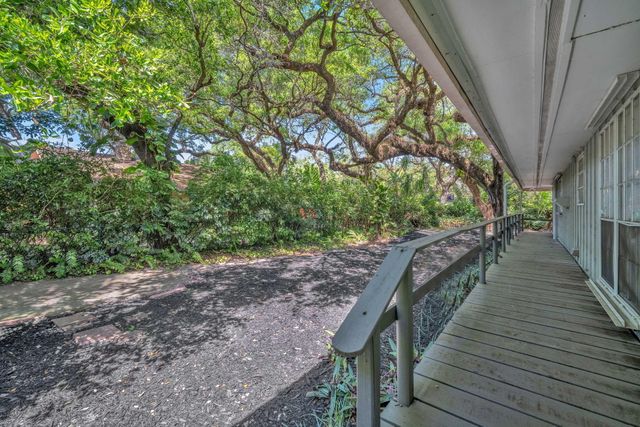 5820 SW 37th Terrace, Fort Lauderdale, FL 33312