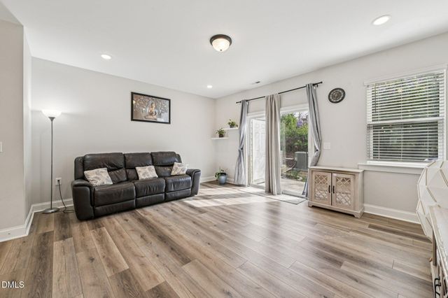 324 Old Grove Lane, Apex, NC 27502