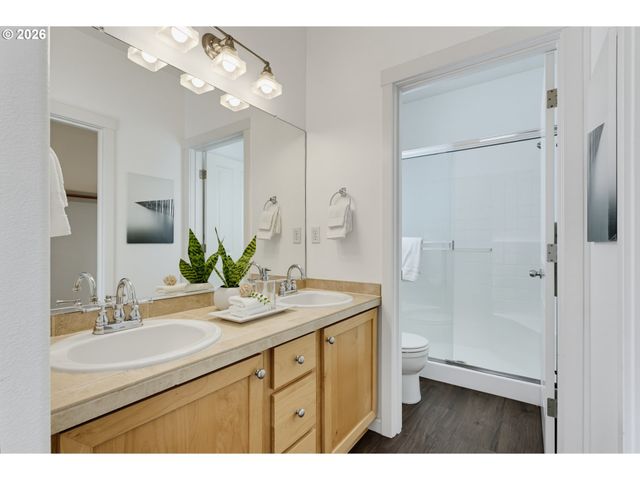 10757 Ne RED WING Way 201, Hillsboro, OR 97006