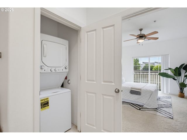 10757 Ne RED WING Way 201, Hillsboro, OR 97006