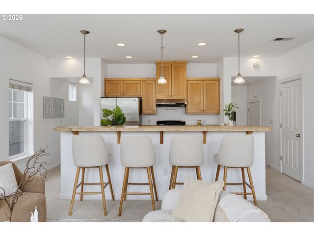 10757 Ne RED WING Way 201, Hillsboro, OR 97006