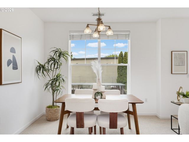10757 Ne RED WING Way 201, Hillsboro, OR 97006
