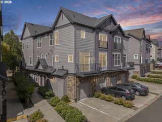 10757 Ne RED WING Way 201, Hillsboro, OR 97006