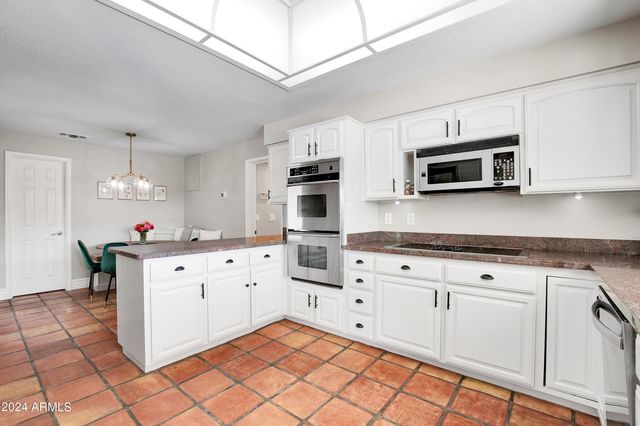 11222 N MILLER Road, Scottsdale, AZ 85260