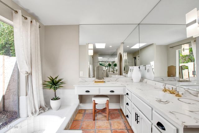 11222 N MILLER Road, Scottsdale, AZ 85260