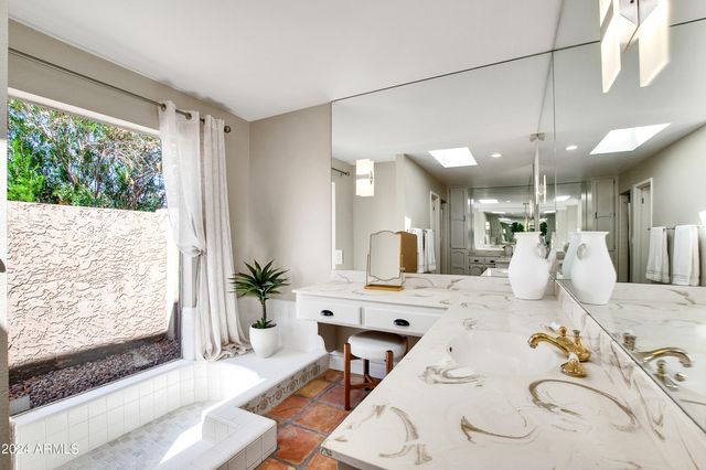 11222 N MILLER Road, Scottsdale, AZ 85260