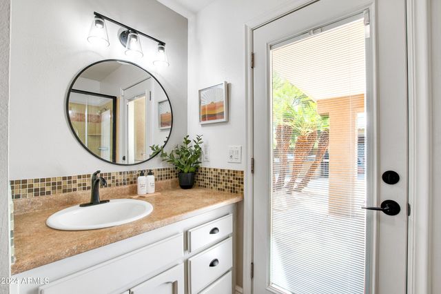 11222 N MILLER Road, Scottsdale, AZ 85260