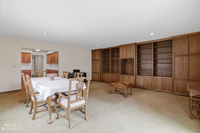 28036 Ann Arbor Trail, Westland, MI 48185