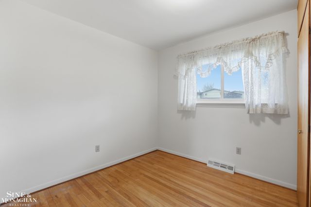 28036 Ann Arbor Trail, Westland, MI 48185