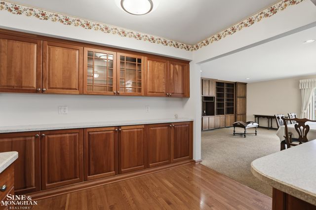 28036 Ann Arbor Trail, Westland, MI 48185