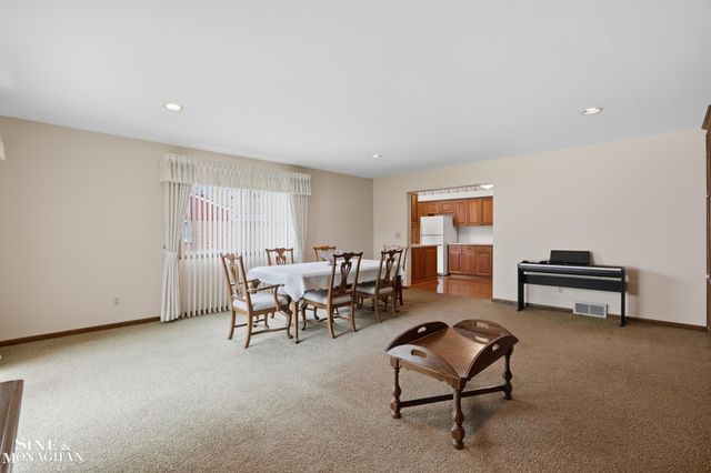 28036 Ann Arbor Trail, Westland, MI 48185