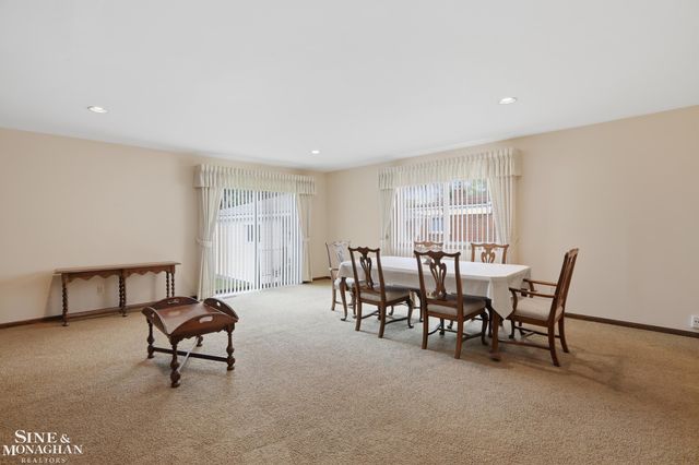 28036 Ann Arbor Trail, Westland, MI 48185