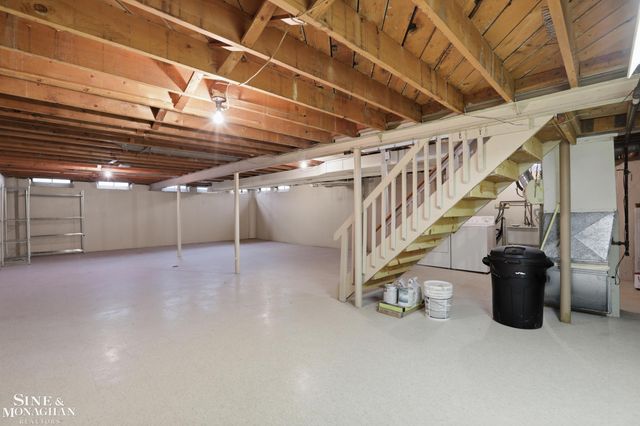 28036 Ann Arbor Trail, Westland, MI 48185