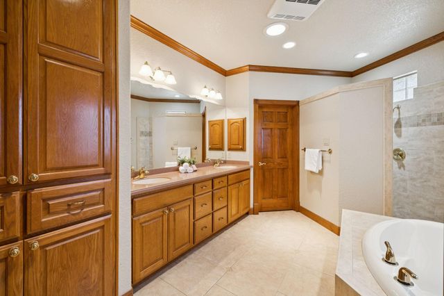 85 Rio Colorado DR, Boerne, TX 78006