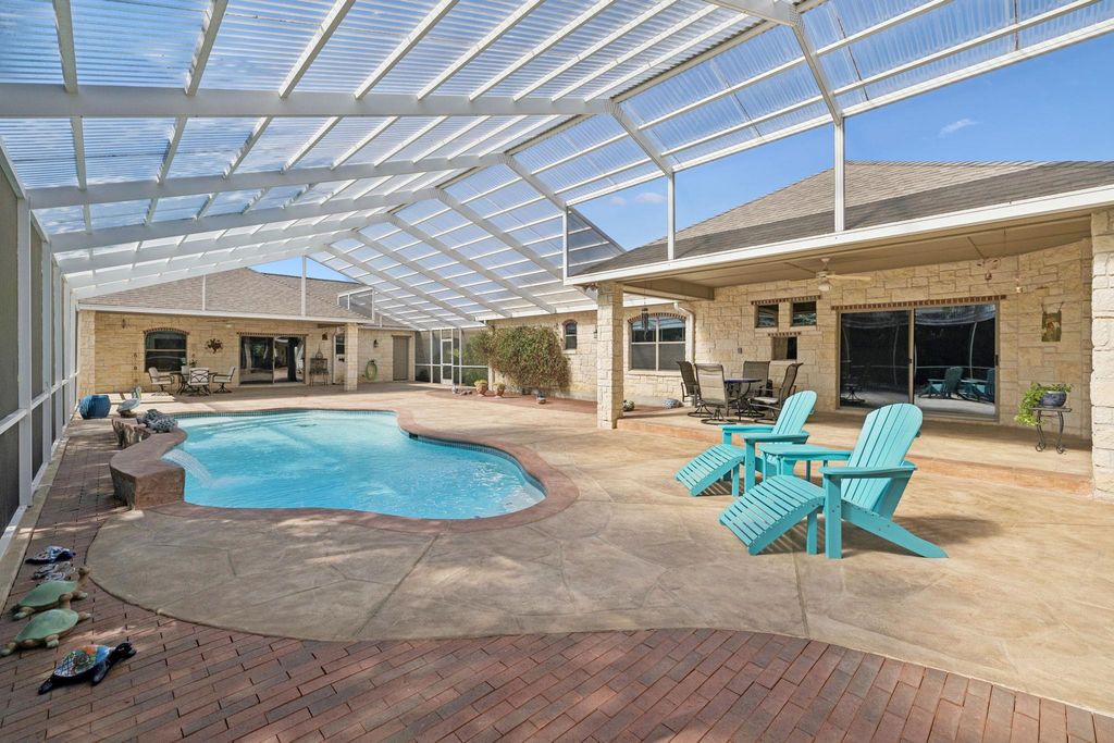 85 Rio Colorado DR, Boerne, TX 78006