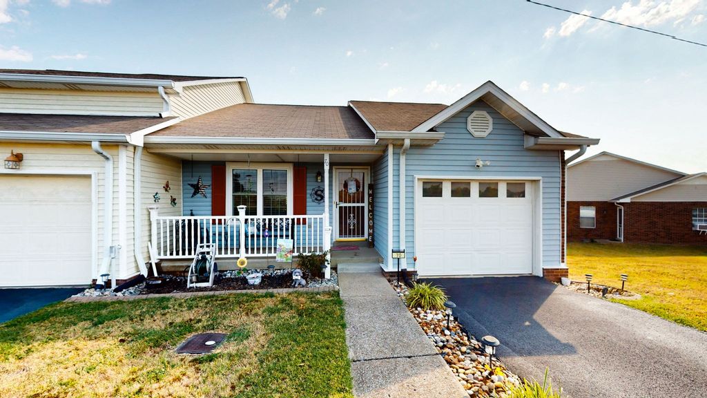 70 Rolling Meadows Dr, Goodlettsville, TN 37072