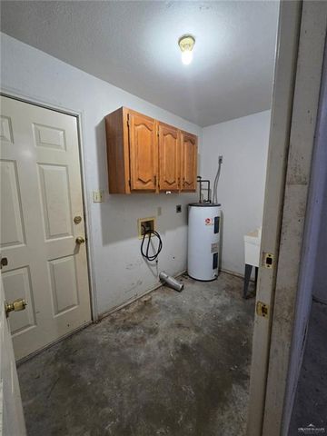 1104 Flag Drive, Edinburg, TX 78542