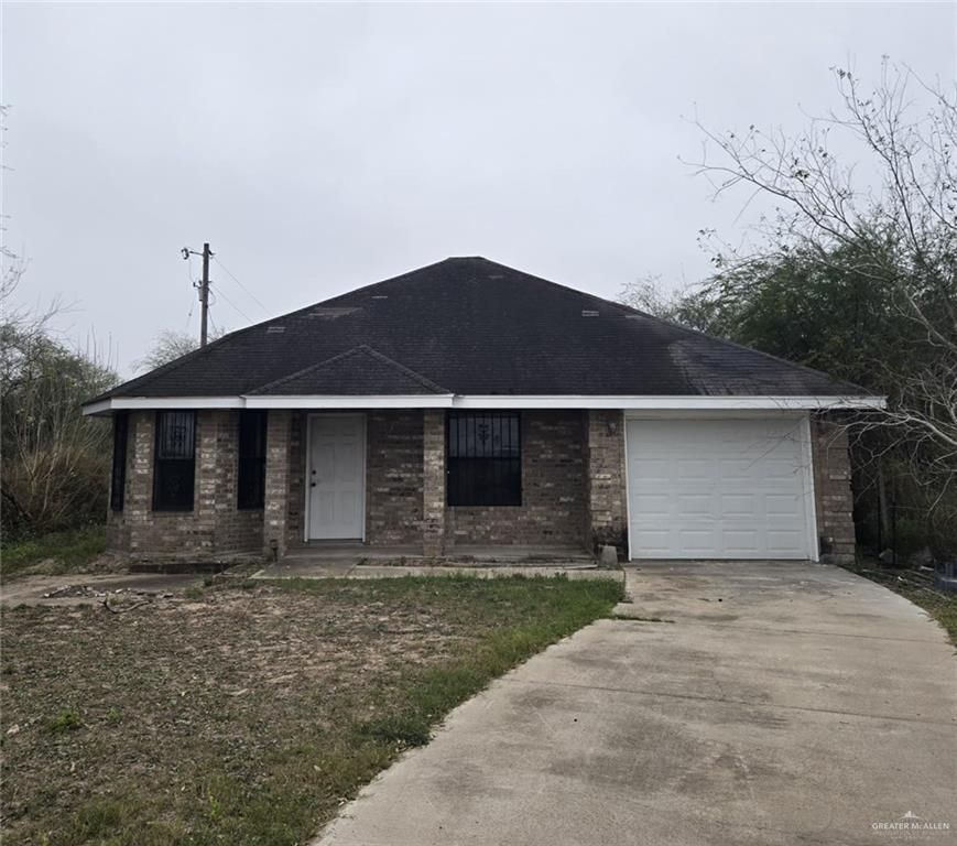 1104 Flag Drive, Edinburg, TX 78542