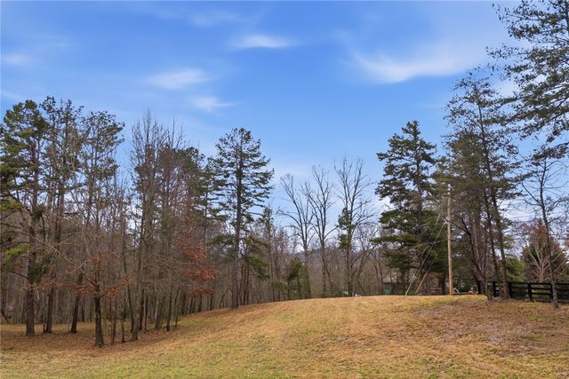 221 Park Avenue, Salem, SC 29676