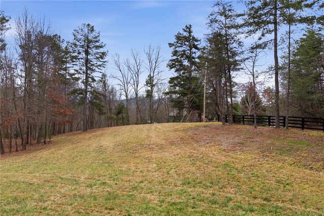 221 Park Avenue, Salem, SC 29676