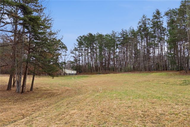 221 Park Avenue, Salem, SC 29676