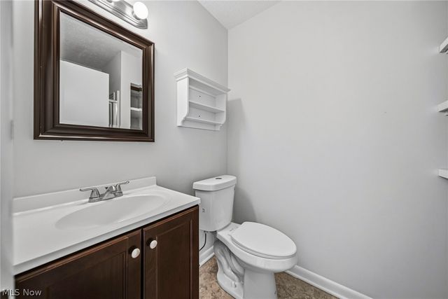 7982 Colonial Drive, Mentor, OH 44060