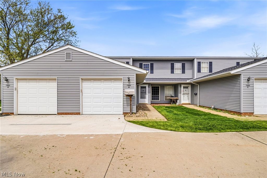 7982 Colonial Drive, Mentor, OH 44060