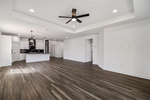 232 Amaranta LN, Dale, TX 78616