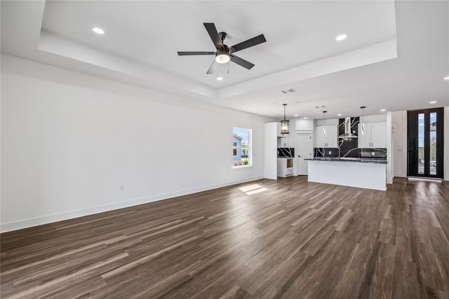 232 Amaranta LN, Dale, TX 78616