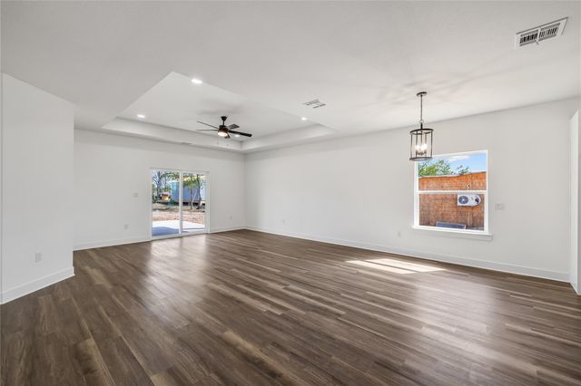 232 Amaranta LN, Dale, TX 78616