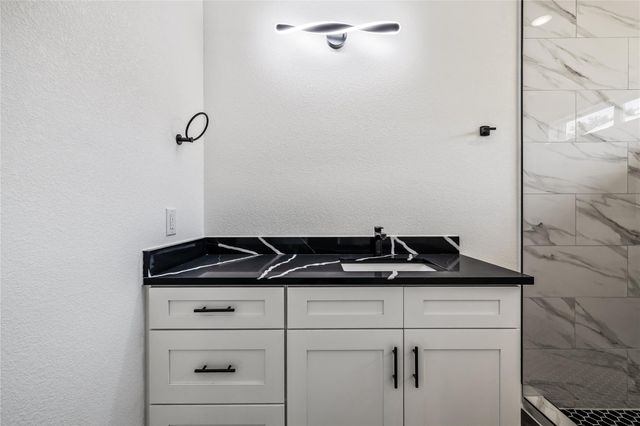 232 Amaranta LN, Dale, TX 78616