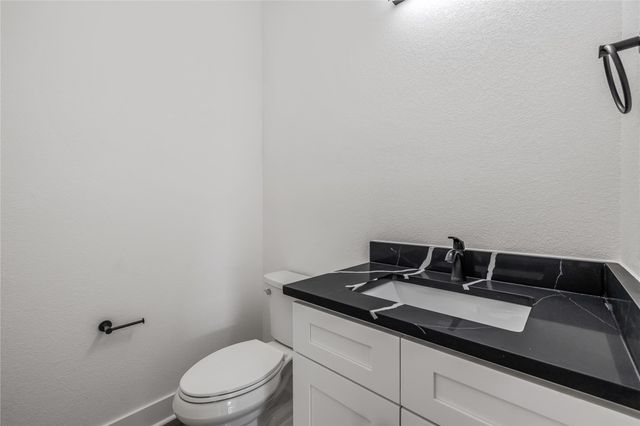 232 Amaranta LN, Dale, TX 78616