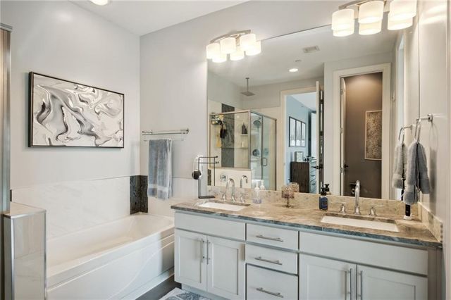 1101 Walnut Street 1809, Kansas City, MO 64106