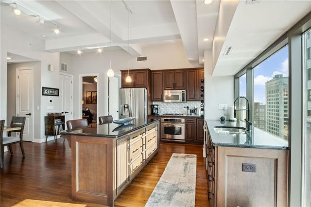 1101 Walnut Street 1809, Kansas City, MO 64106