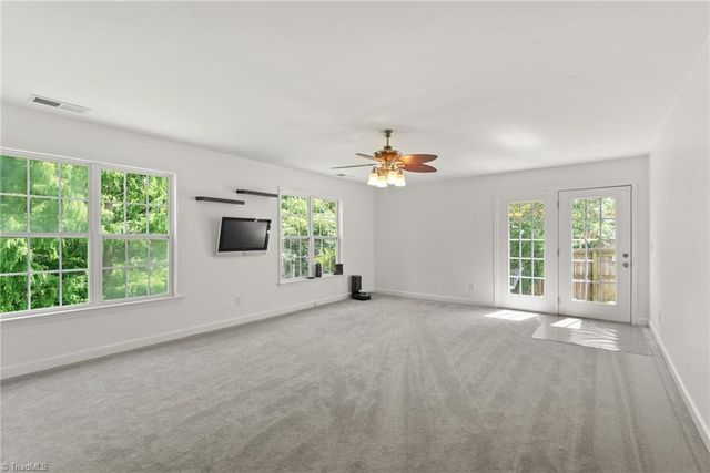 6941 Rangecrest Road, Belews Creek, NC 27009