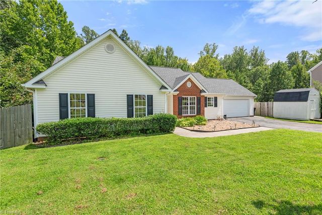 6941 Rangecrest Road, Belews Creek, NC 27009
