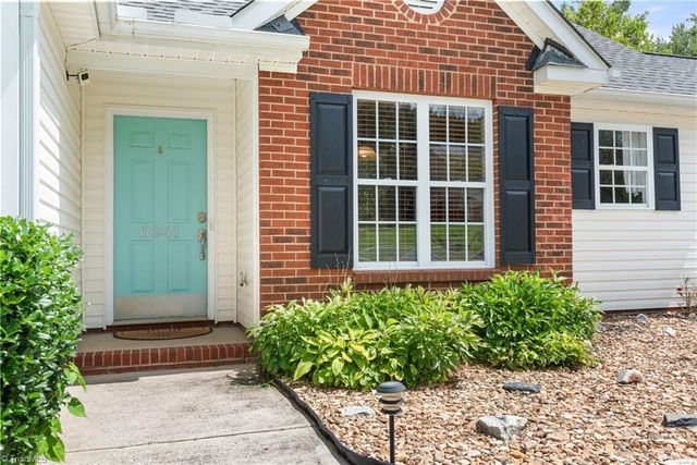 6941 Rangecrest Road, Belews Creek, NC 27009