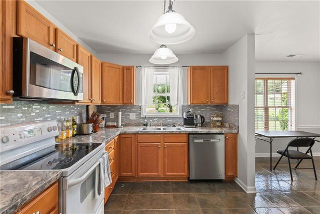 6941 Rangecrest Road, Belews Creek, NC 27009