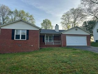 107 Kimberly Dr, Columbia, TN 38401