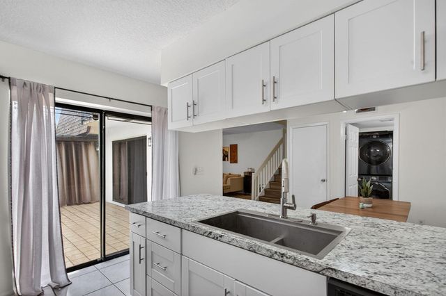 5408 NW 59th Place, Tamarac, FL 33319