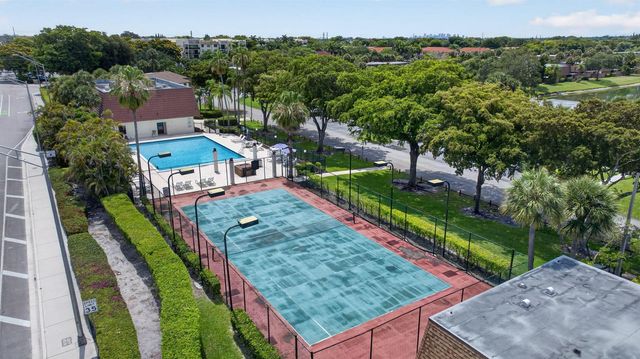 5408 NW 59th Place, Tamarac, FL 33319