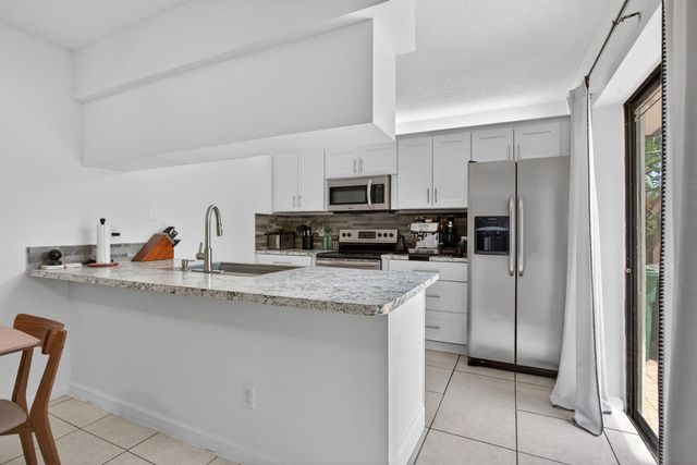 5408 NW 59th Place, Tamarac, FL 33319