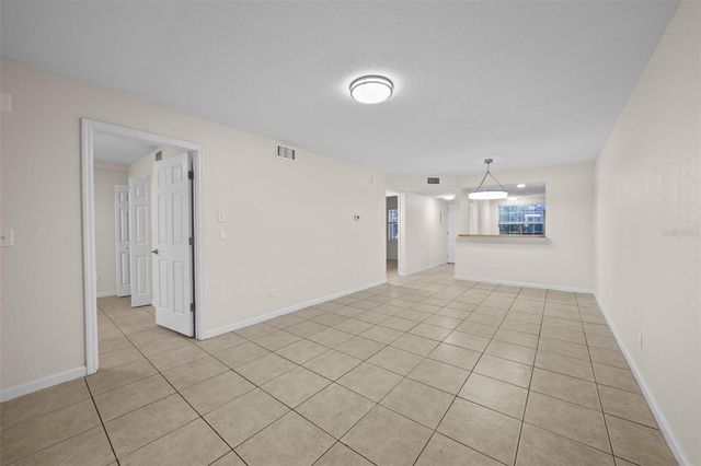 3880 34TH AVENUE S 103, St Petersburg, FL 33711
